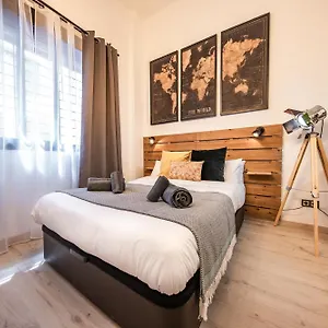 chic-studio-with-swimming-pool-mlaga-center.1costadelsol.com/